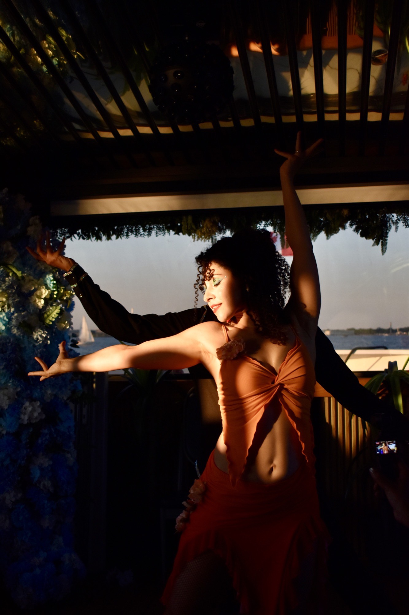 Bollywood — hands